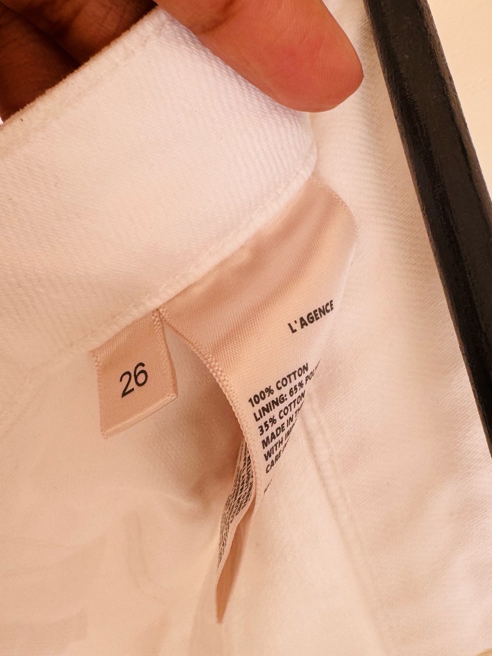 L'AGENCE White Men's Denim Shorts - Clean Front Skirt Style - Picture 4 of 5